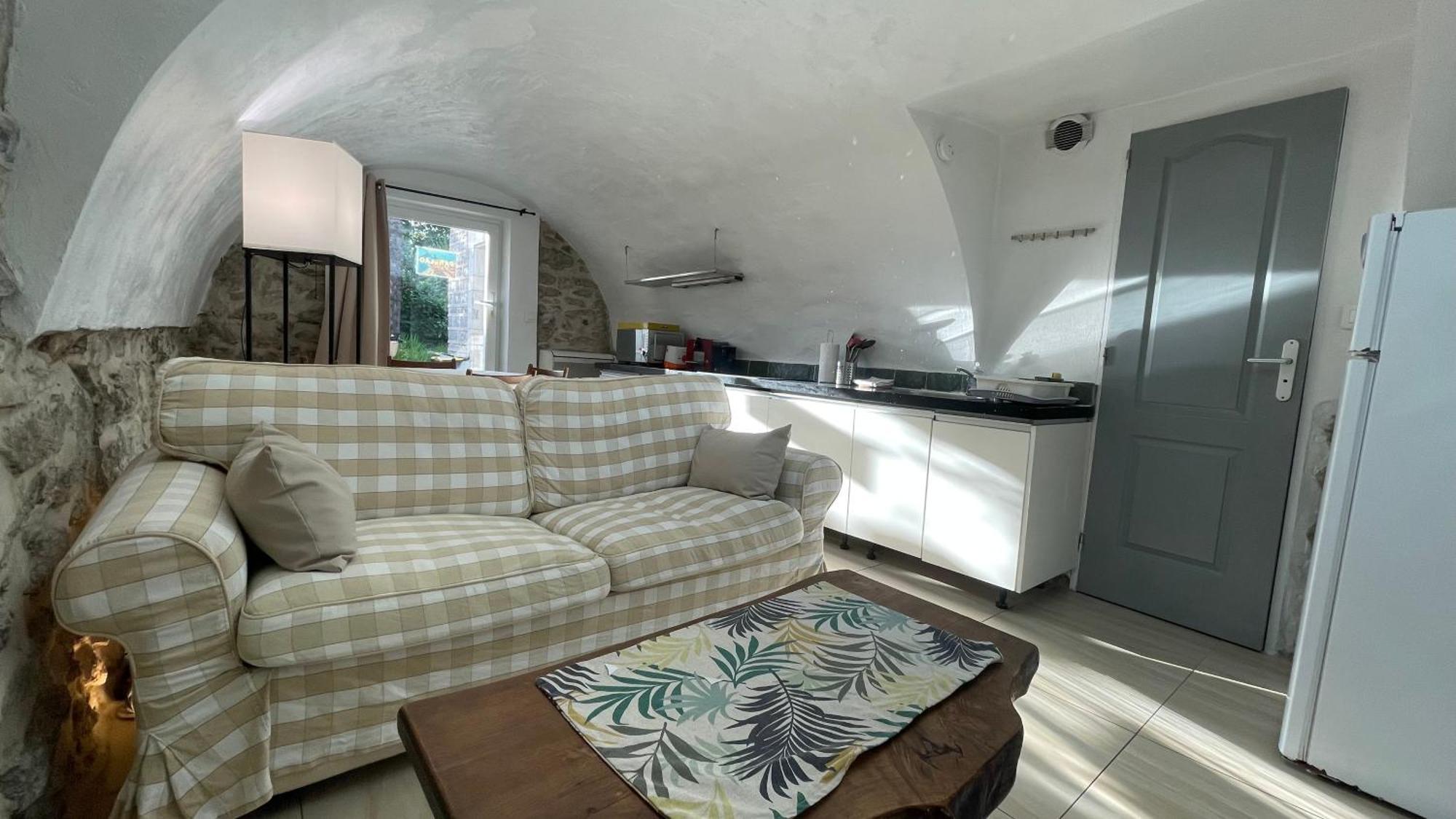 Le Doolie'S Biarritz - Panglao Garden Wifi Tv Bbq Apartment ภายนอก รูปภาพ